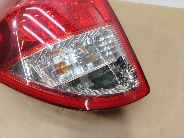 фото №10, Лампа права + ліва задня toyota rav4 iii роки 2005-2008 комплект