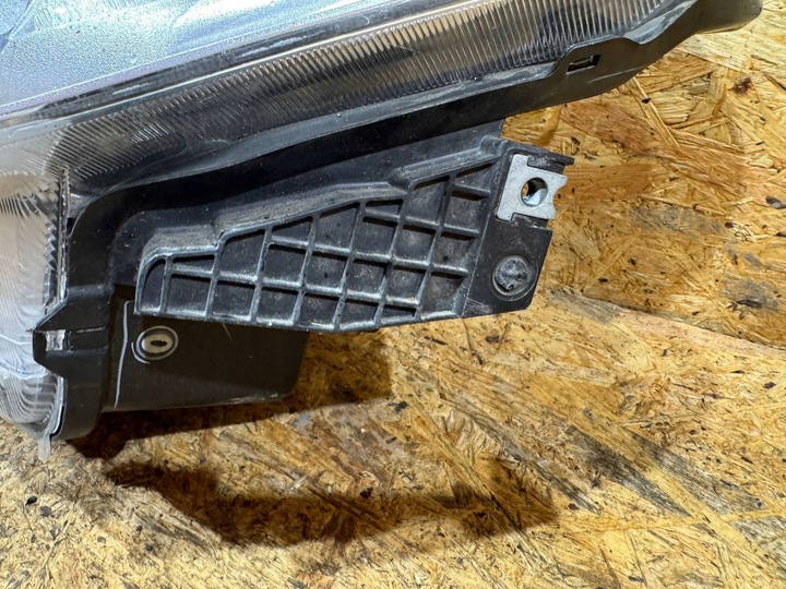 фото №7, Suzuki vitara iii 3 ly 15- лампа права перед передня звичайна