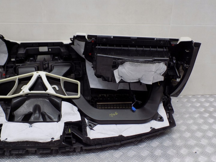 фото №14, Bmw g07 g05 g06 панель консоль оригінал шкіра