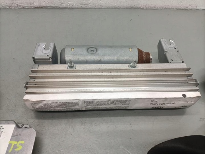 фото №9, Подушка подушка  водія пасажира ремені vw transporter t5 7h1880200c
