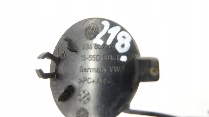 фото №4, Vw golf vii заглушка фаркоп бампера зад hb