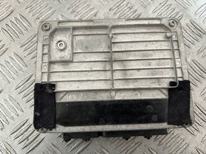 фото №10, Vw golf iv 1.6 sr блок управления двигателем (ecu) 06a906019 5wp4190