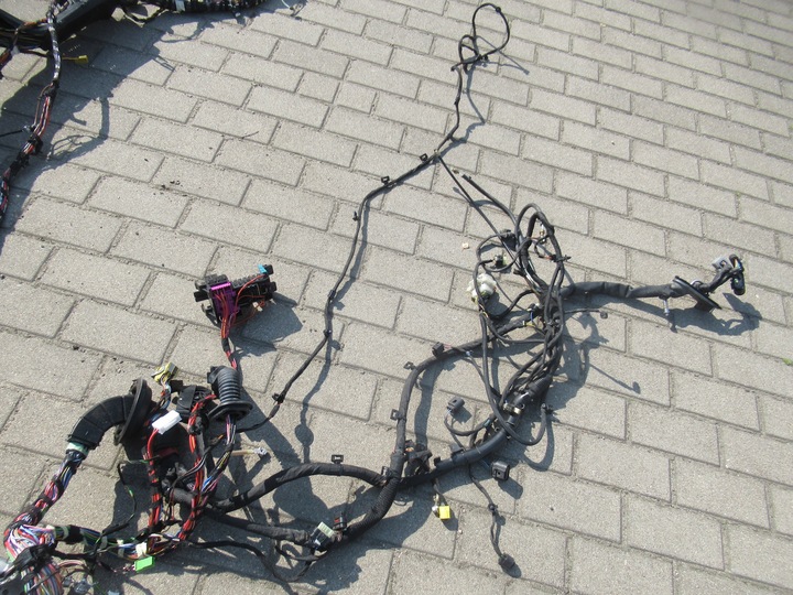 фото №9, Mercedes glc купе amg 6.3 установка джгут 1