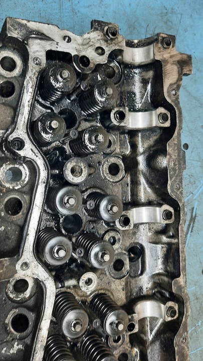 фото №10, Головка двигуна rf3f 2-1 mazda 323 626 2.0 ditd