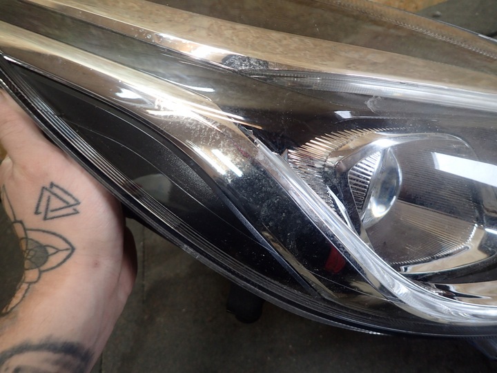 фото №9, Лампа перед права ford fiesta mk8 повний led