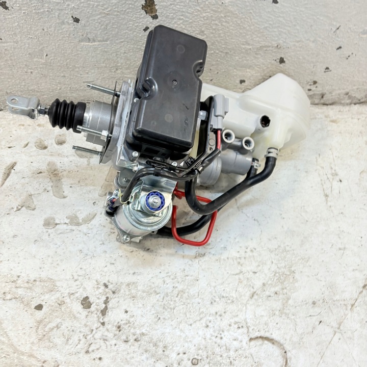 фото №5, Насос підсилювач гальма toyota rav4 v awd 2.5 гібрид 47200-42g50 2024r