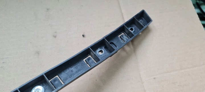 фото №9, Maserati quattroporte vi ковзун тримач кріплення бампера зад 670001618