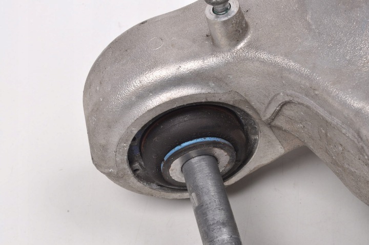 фото №6, Ferrari portofino 3.9 f164 поворотный кулак правый зад 28c90002 338117