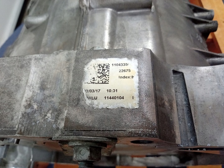 фото №12, Bentley bentayga 36a 6.0 tsi 608km w12 коробка передач автомат 8hp95 sht