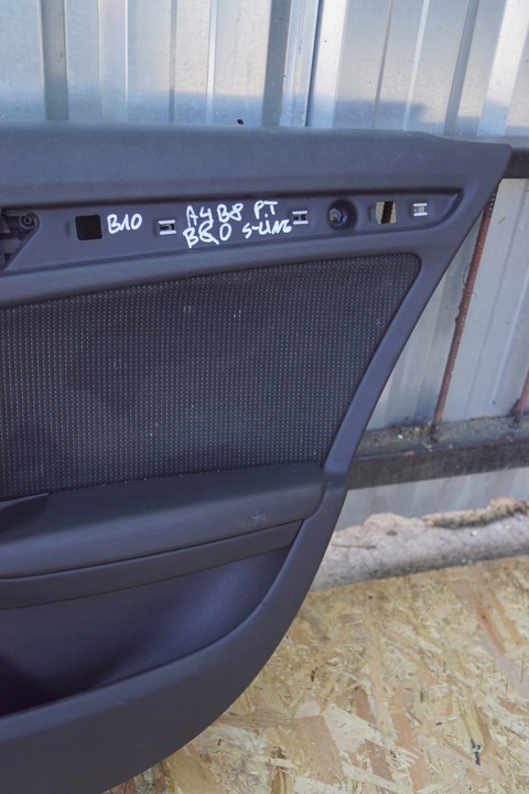 фото №12, Боковина двері праві зад audi a4 b8 s-line