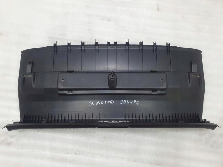 фото №4, Защита ремня зад багажника vw scirocco 1k8863459c