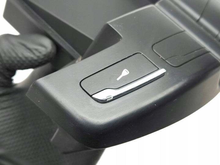 фото №2, Porsche cayenne 92a 2011 кнопка центрального замка