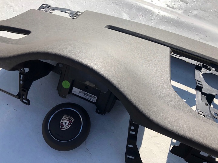 фото №5, Porsche macan 95b сірий панель консоль подушки ремені