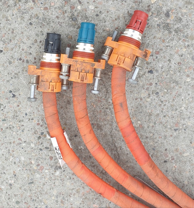 фото №8, Audi q5 ii 80a tfsi 2.0 гибрид провода высокого напряжения кабель питание