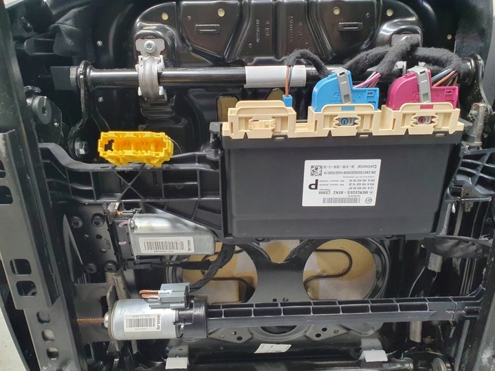 фото №15, Салон сидіння диван обшивки комплект шкіра mercedes ml w166 eu