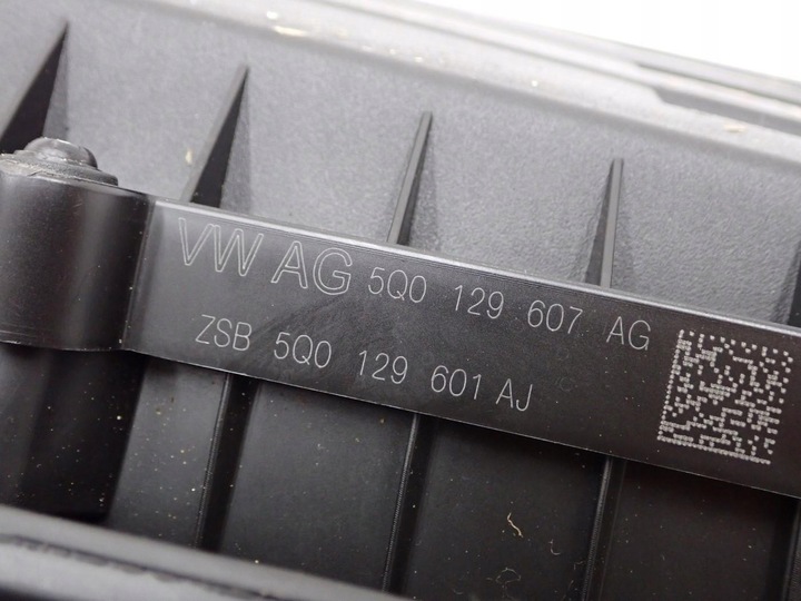 фото №12, Корпус фільтра повітря оригінал 5q0129607ag vw golf 7 vii 2.0 tsi gti 15r