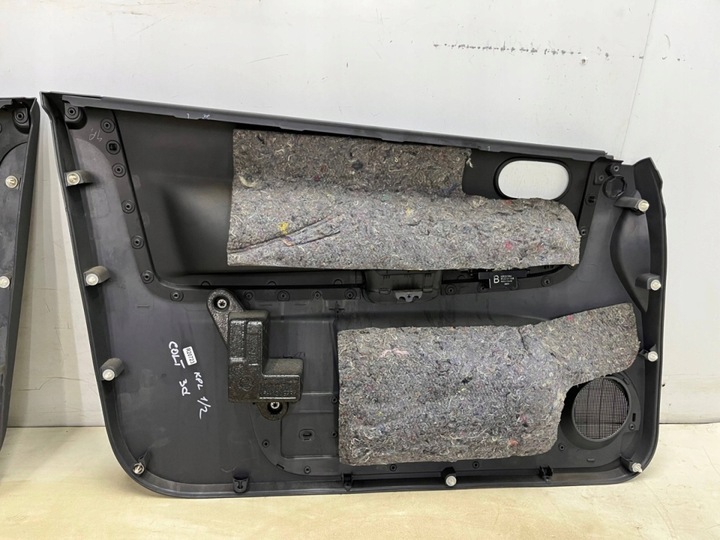 фото №15, Оббивка mitsubishi colt z30 vi 6 04-12r. 3d обшивки двері комплект