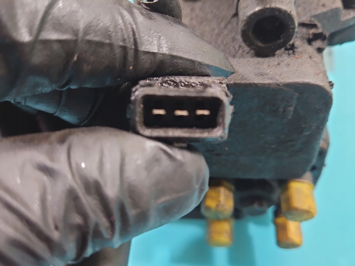 фото №8, Насос впрыскивающий renault master ii 0460424147 2.8d