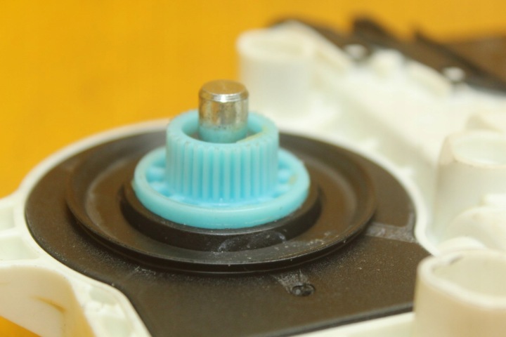 фото №6, Двигунчик блок керування  скла праве зад vw golf vi audi 973622 107 1k0959704ag