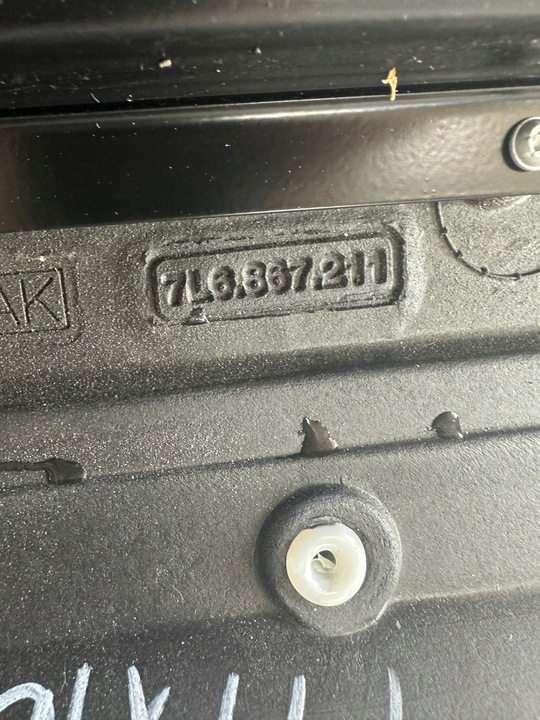 фото №13, Volkswagen touareg 7l боковина двері лівий зад 7l6861317a