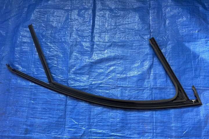 фото №10, Прокладка двері перед лівий renault megane v e-tech 803310694r