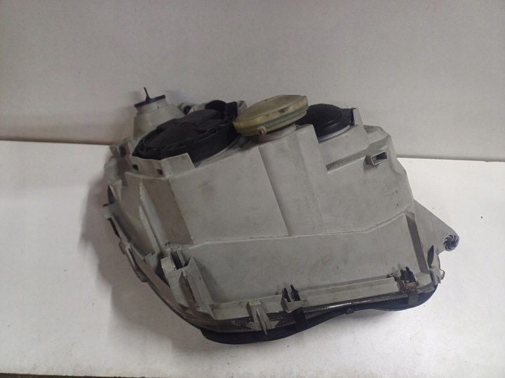 фото №11, Лампа лівий перед mercedes c клас w203 європа