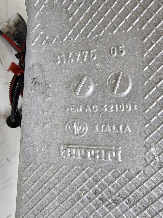 фото №9, Ferrari поворотный кулак левая задняя подвешивание левый зад 238468