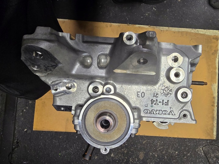 фото №7, Головка volvo 32267570-003 м'який гібрид 2.0b4d 2022r xc60 v90 v60 xc90