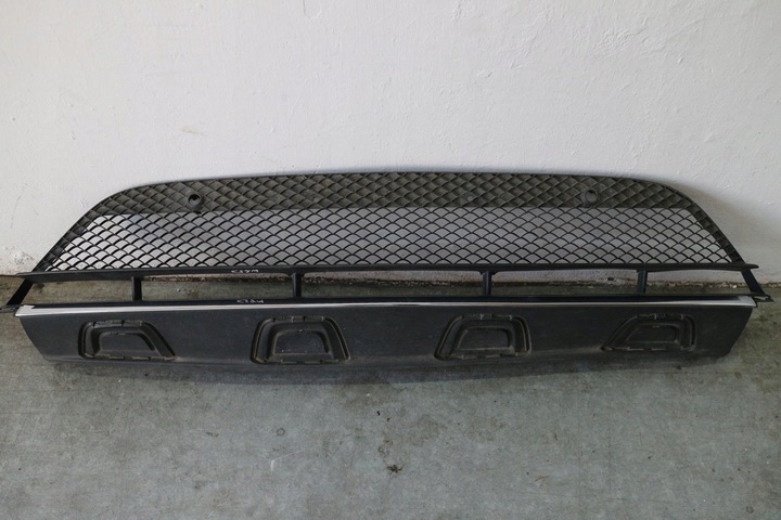 фото №1, Накладка решётка хром бампера перед mercedes glc w253 amg a2538852400