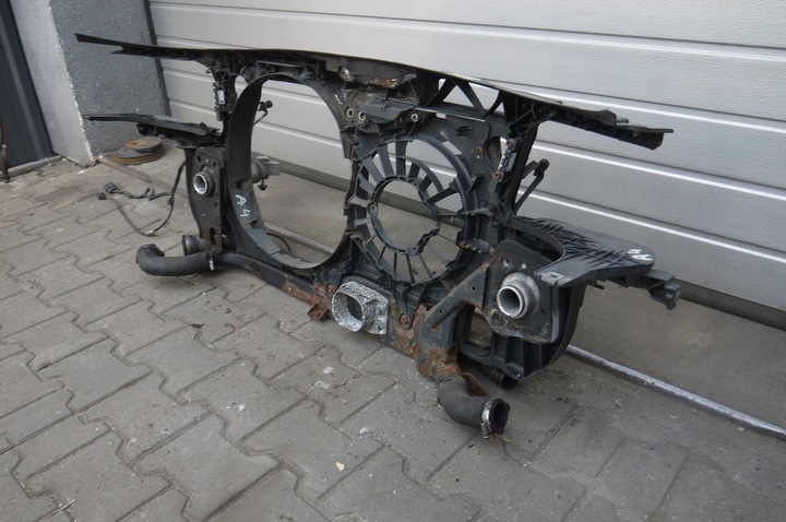 фото №11, Audi a4 b6 2.5tdi pas переднее усилитель лобовое