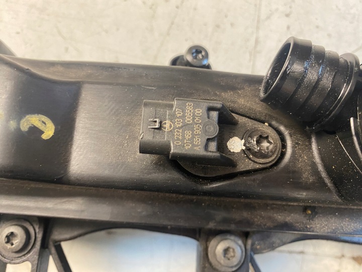 фото №5, Mercedes 2.2 cdi крышка клапанов a6510103645