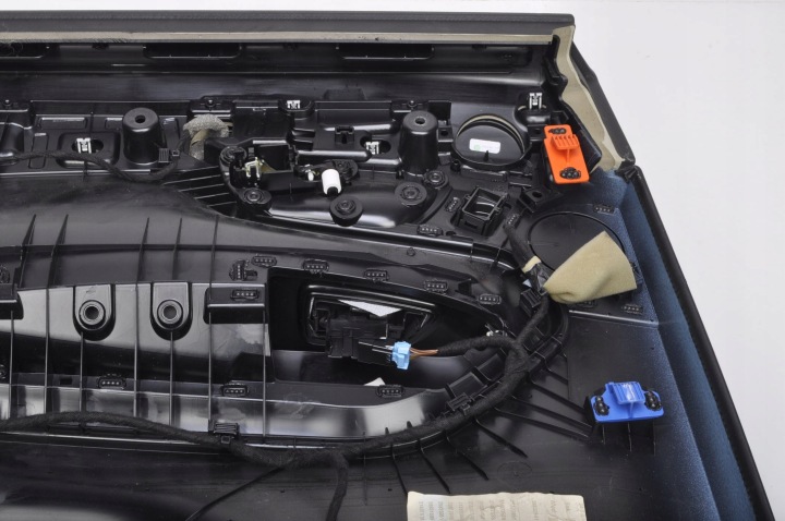 фото №12, Volvo xc90 ii карта двері 31393116 праве зад
