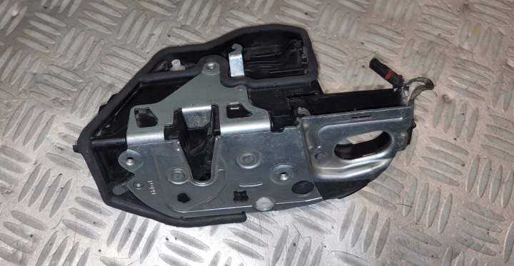 фото №10, Bmw 5 e60 e61 рестайлінг замок двері ліві перед 7202151 pod доводчик soft close eur