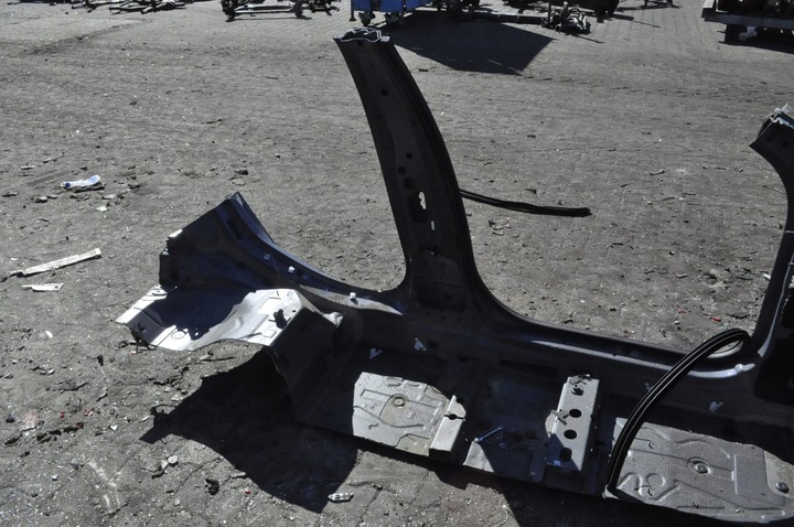 фото №6, Bmw 1 f40 стойка порог левый