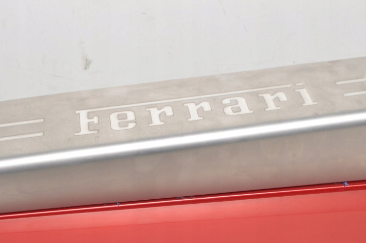 фото №7, Ferrari portofino f164 накладка порогова права 0856920220321