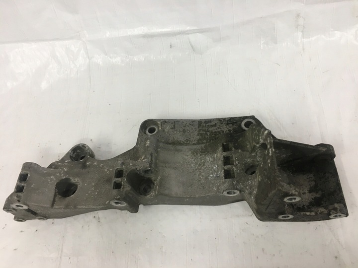 фото №13, Лапи генератора vw golf iv 1.8t 06a903143p