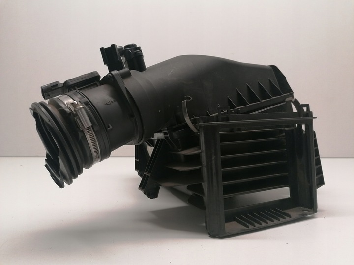 фото №5, Mercedes a класс w176 w246 корпус фильтра воздуха cdi a645090001