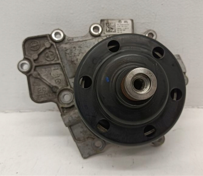 фото №1, Насос води mercedes sprinter 906 2.2 cdi om 651.955 651 a6512001801