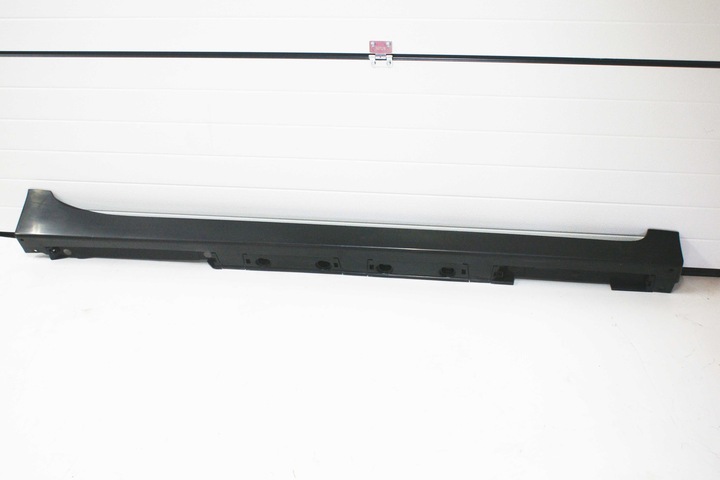 фото №1, Накладка na поріг порогова права оригінальний номер toyota prius гібрид 05/2012-03/2016