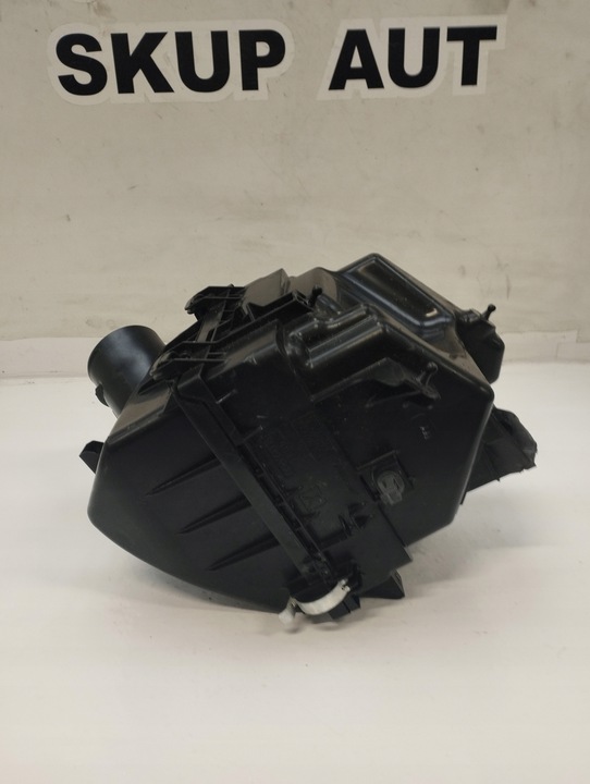 фото №8, Toyota yaris 4 iv gr корпус фільтра повітря 17812-24020