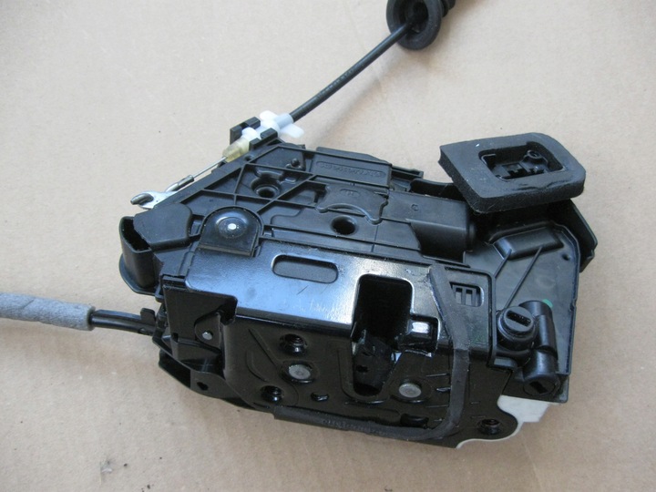 фото №6, Замок дверь зад правый vw polo 6r4839016a