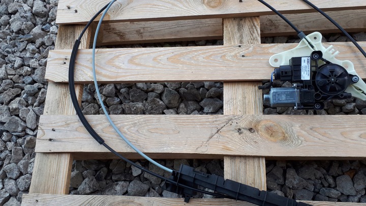 фото №6, A4 b9 механизм ролеты багажника моторчик универсал