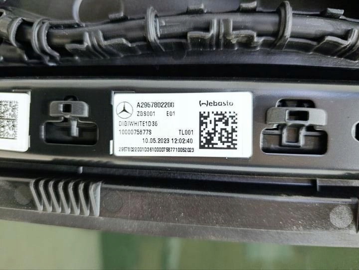 фото №15, Mercedes-benz eqe v295 2023 люк комплект a2239005128