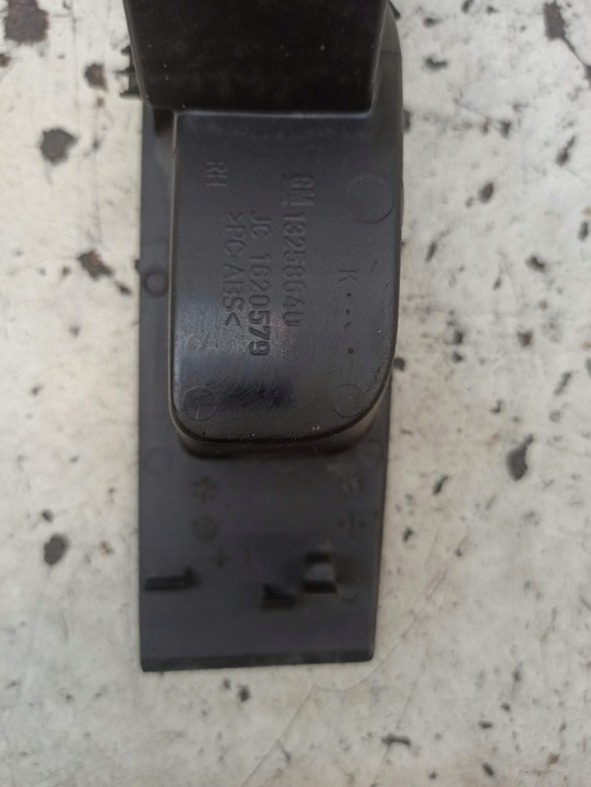 фото №8, Opel astra j панель стёкла правые зад 13301888 13258640