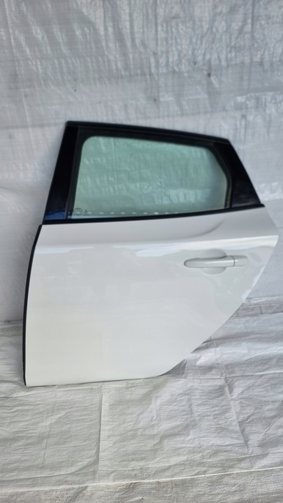 фото №1, Volvo v40 ii дверь левая зад задние комплектные