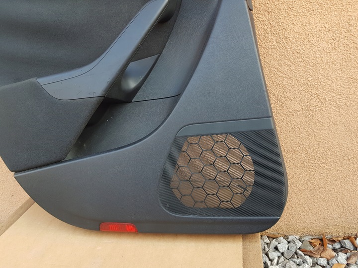 фото №7, Боковина дверь левый зад vw passat b6 универсал чёрный материал велюр