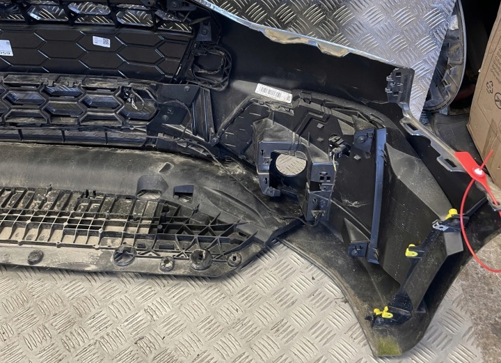 фото №15, Бампер перед передній pdc audi a4 b9 fl рестайлінг s-line lz7s