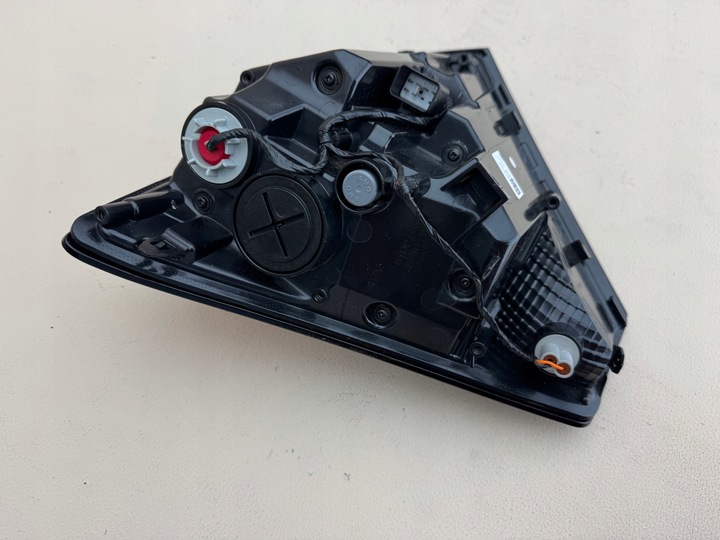 фото №15, Hyundai kona ii 2 23r- лампа права задня праві зад 92406-be1 led