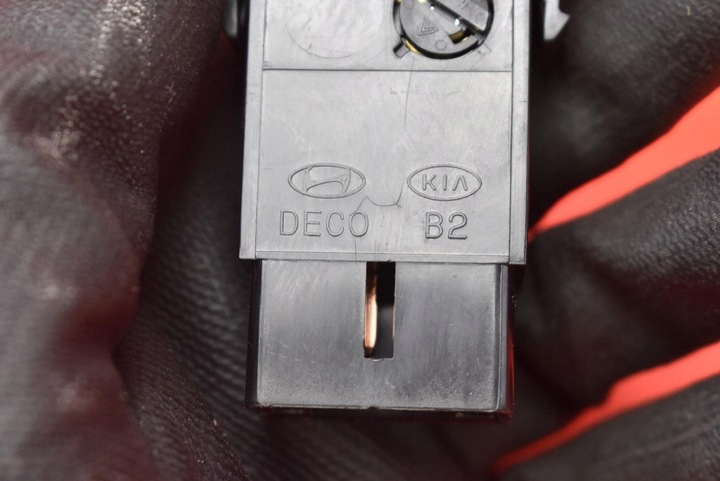 фото №9, Выключатель света аварийных 864w0140 hyundai santa fe 2 ii 06-10