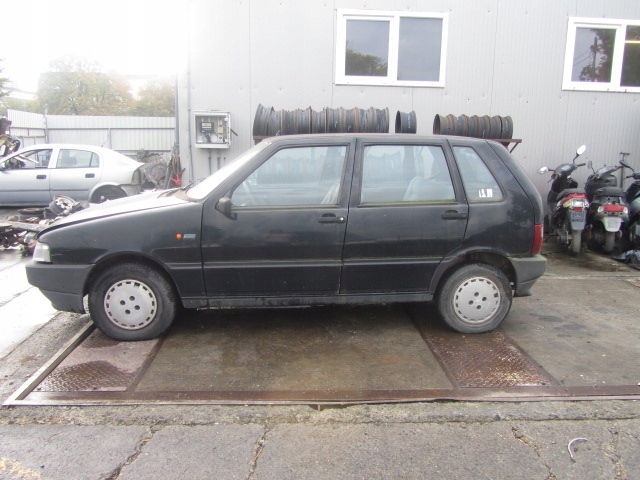 фото №4, Захист сонцезахисна права fiat uno